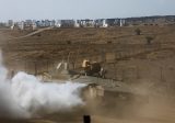 الميادين: المقاومة تتصدى لقوات الاحتلال في شمع واشتعال النيران في دبابة إسرائيلية في البلدة