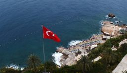 السلطات التركية: بلاغ عن متفجرات على متن طائرة متجهة من أنقرة إلى شانلي أورفا