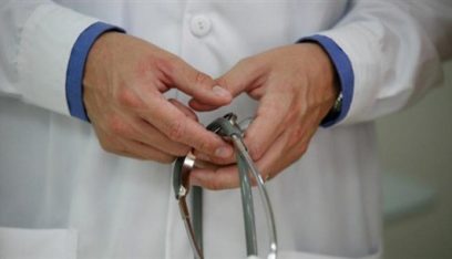 نقابة الممرضات والممرضين تطالب بحماية القطاع الصحي