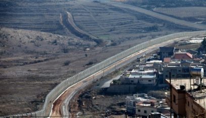 القناة 12 الإسرائيلية: مقتل 4 في غارة جوية استهدفت سيارة في القنيطرة بالجولان