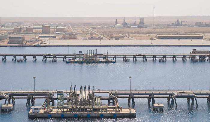 إعلام العدو: صواريخ ايرانية استهدفت محطة الغاز قبالة ساحل قطاع غزة