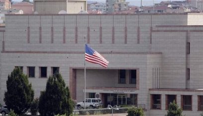 السفارة الأميركية بموسكو تنصح رعاياها بالابتعاد عن موقع إطلاق النار بضواحي موسكو