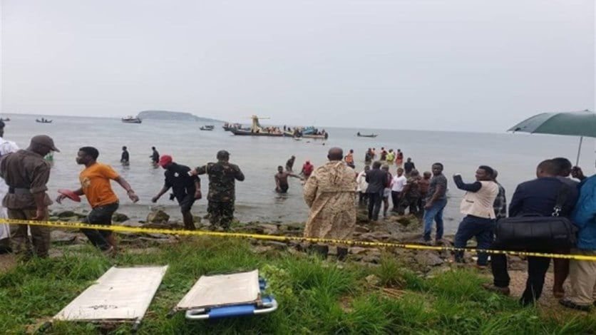 حصيلة قتلى تحطم الطائرة في تنزانيا ارتفع إلى 19 شخصا