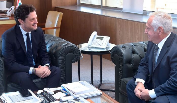 وزير الإعلام عرض التطورات مع سفير أرمينيا