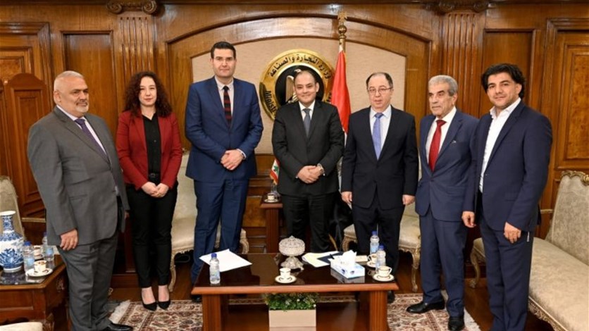 الحاج حسن عرض مع وزير التجارة المصري تنمية أطر التعاون الإقتصادي المشترك