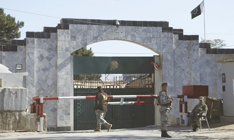 “طالبان”: باكستان أكدت أنّ الهجوم على سفارتها لن يؤثر في العلاقات