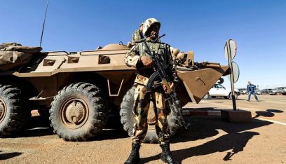 الجيش الجزائري يقتل إرهابيَيْن ويوقف آخرين قرب الحدود الجنوبية