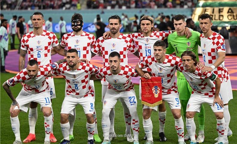 بالفيديو: لاعبو المنتخب الكرواتي يتسلمون الميداليات البرونزية