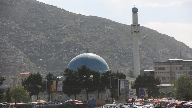 قتلى بانفجار داخل مسجد في كابل خلال الصلاة