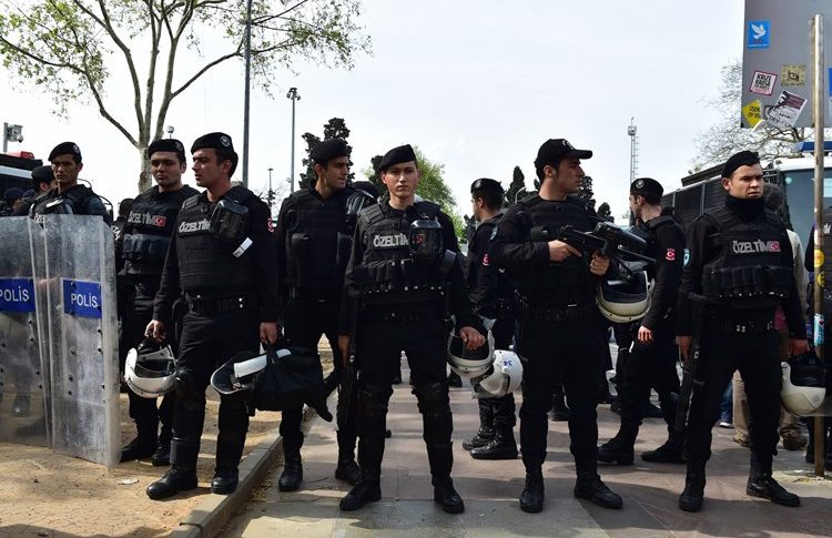 اعتقال 44 شخصاً في اسطنبول بتهمة العمل لصالح الموساد