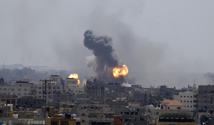 طائرات الاحتلال شنت سلسلة غارات على مواقع عدة في قطاع غزة