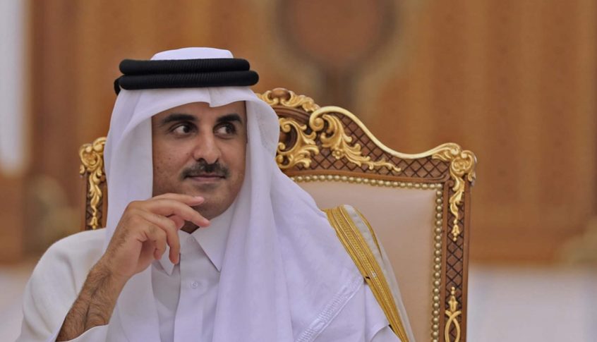 أمير قطر يبحث مع الرئيس الإيراني على هامش قمة الجزائر التطورات في قطاع غزة والأراضي الفلسطينية المحتلة