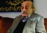 جنبلاط في باريس لتقريب وجهات النظر