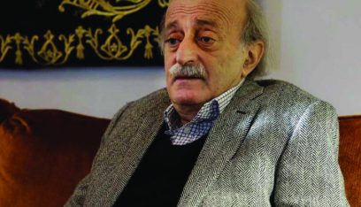 رئيس حزب التقدمي الاشتراكي السابق وليد جنبلاط يلتقي لودريان في كليمنصو