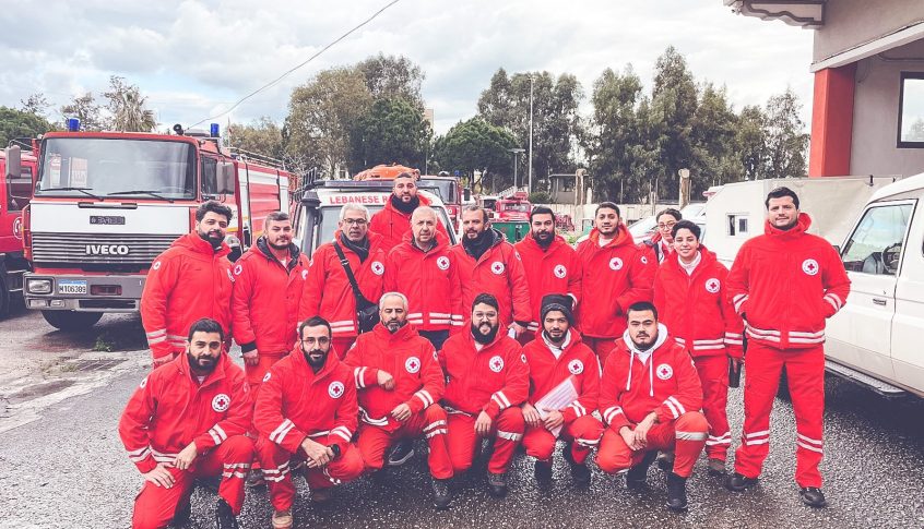 الصليب الأحمر: فريق من الاختصاصيين في البحث والانقاذ توجه الى سوريا