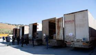 دخول أول قافلة مساعدات منذ وقوع الزلزال إلى شمال سوريا