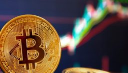 بيتكوين تتراجع دون 107 آلاف دولار