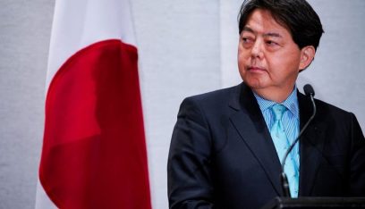 وزير خارجية اليابان يتوجه إلى الصين..