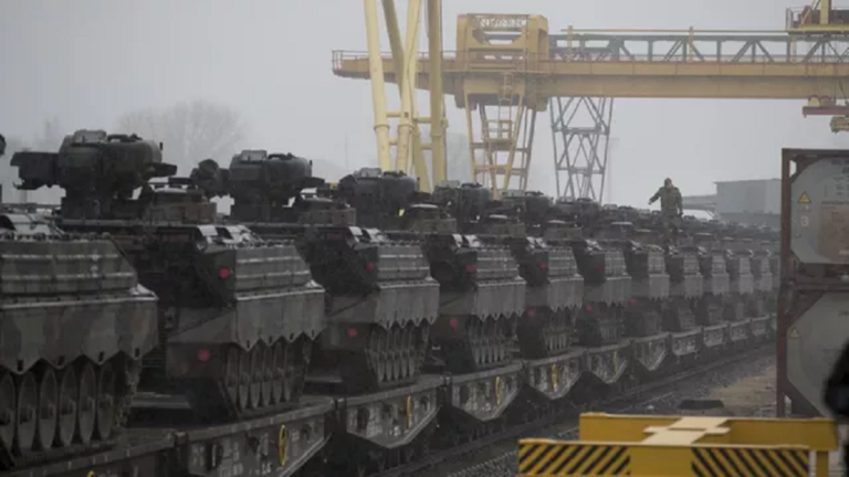 “فايننشال تايمز” تكشف عن نقاط ضعف قطاع الصناعات العسكرية في أوروبا