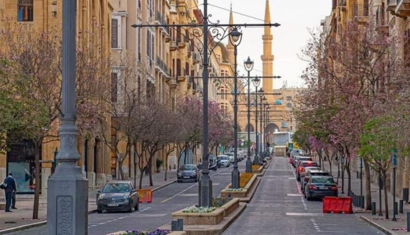 ازالة الحواجز الاسمنتية والاسلاك الشائكة في محيط السرايا