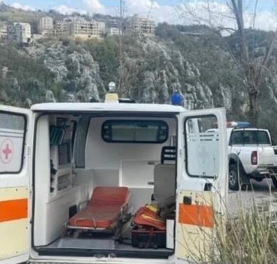 الدفاع المدني ينقذ طفلا من داخل سيارة في دوحة عرمون…هذا ما حصل!