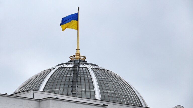 “ستاندرد آند بورز” تخفض التصنيف السيادي لأوكرانيا
