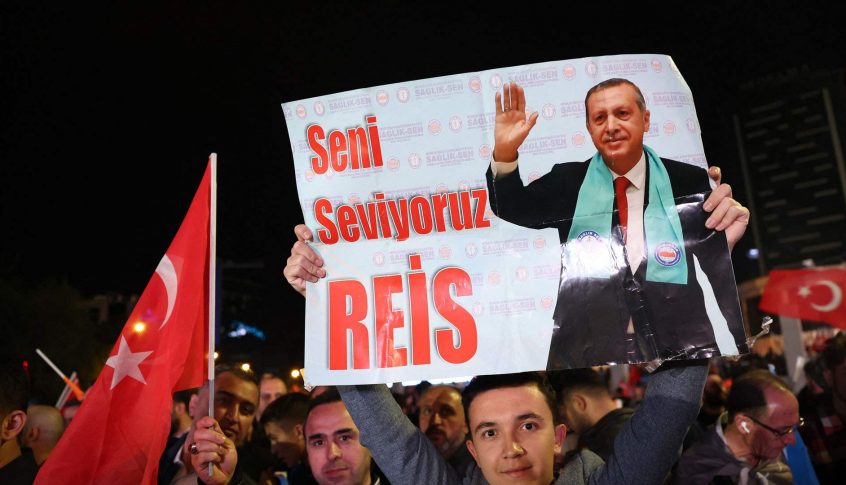 إردوغان يدعو إلى حظر أممي على تصدير الأسلحة لإسرائيل