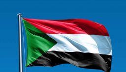 السودان- رئيس الوزراء كامل إدريس يحل الحكومة