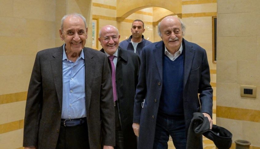 جنبلاط للرئيس بري: “جبلنا جبلكم وبيوتنا بيوتكم”