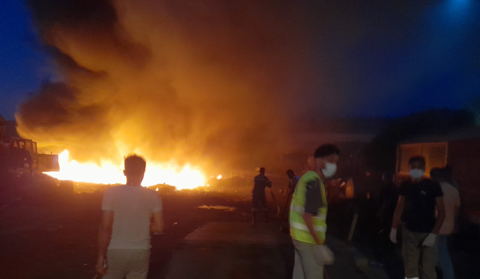 حريق هائل في منطقة تول مساء