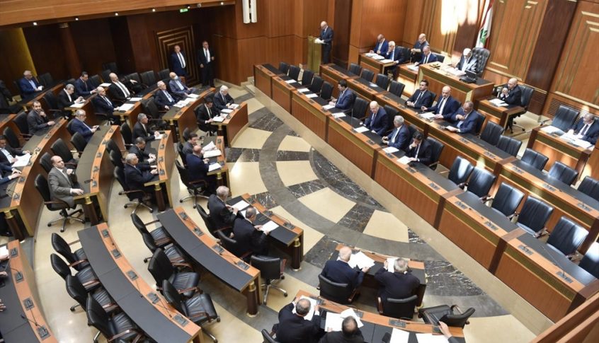 صراخ ومشادات كلامية.. سجالات حادة في المجلس مع إنطلاق جلسة مناقشة الموازنة!
