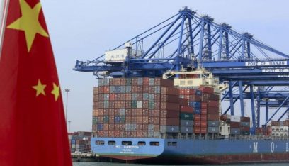 صادرات الصين ووارداتها تتراجع في أب بأقل من المتوقع