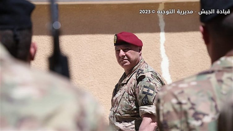 قائد الجيش استقبل رياشي وطوق