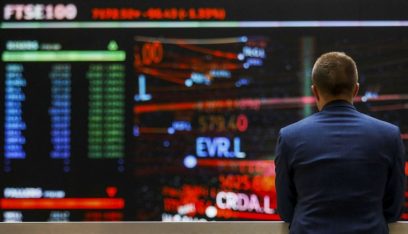 الأسهم الأوروبية تتراجع متجهةً لتسجيل خسارة أسبوعية