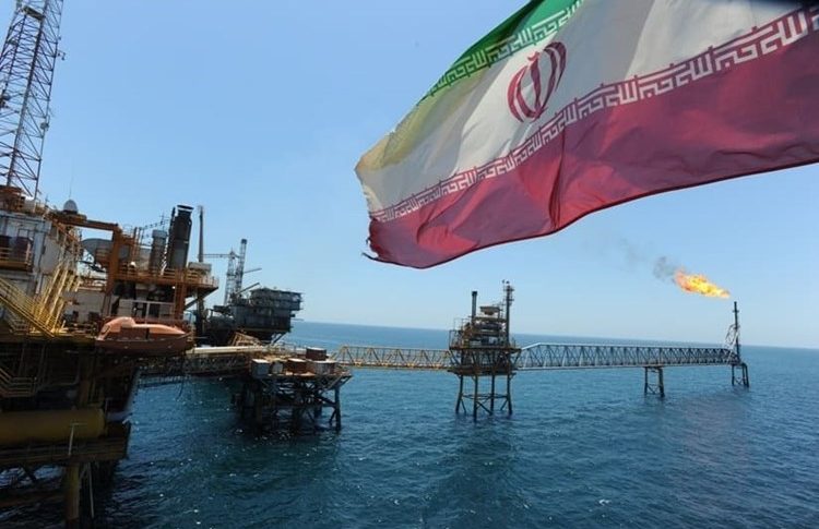 إيران تعلن عن تأسيس مصرف “أوفشور” خارج البلاد