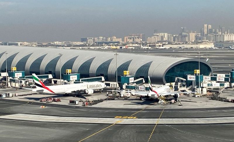 حركة المسافرين في مطار دبي تتجاوز مستويات ما قبل كورونا
