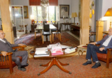 جنبلاط عرض الاوضاع مع سفير الجزائر