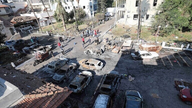نقيب الصحفيين الفلسطينيين يعلن استشهاد 3 صحفيين بقصف مستشفى المعمداني في غزة
