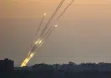 هآرتس نقلًا عن جيش العدو: رصد إطلاق حوالي 100 صاروخ من لبنان باتجاه إسرائيل منذ منتصف الليل