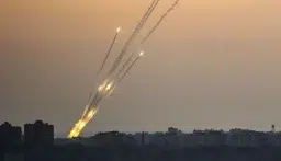 الميادين: نحو 40 صاروخاً أُطلق حتى الآن باتجاه أهداف إسرائيلية في الجليل الغربي
