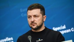 زيلينسكي يوقع قانونا يسمح لبعض السجناء بالخدمة في الجيش الاوكراني