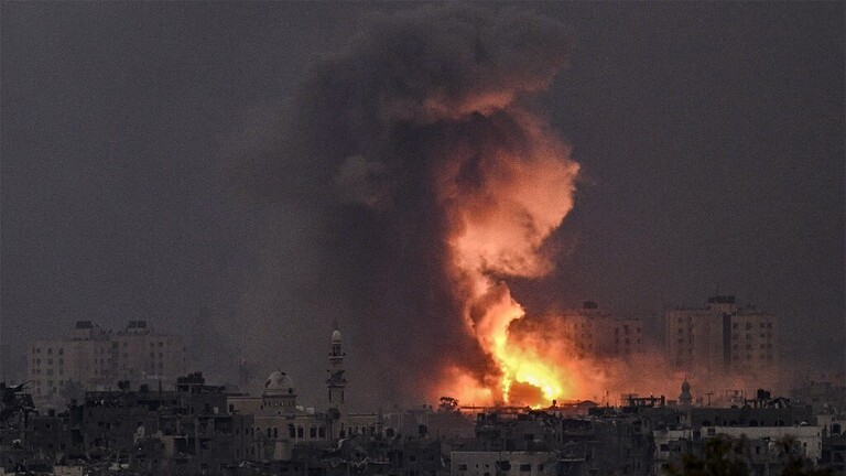 مدفعية العدو وطائراته تقصف مناطق في شمال قطاع غزة