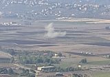 قذيفة معادية سقطت بين المنازل في حولا