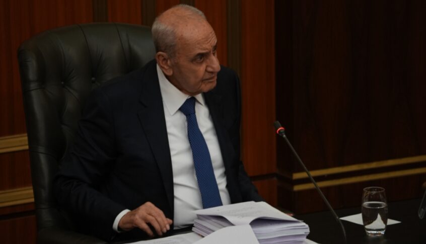 بري تابع الأوضاع وشؤوناً تربوية خلال لقائه وزير التربية الحلبي: سير العام الدراسي هم وطني وان شاء الله لن يكون هناك اضراب