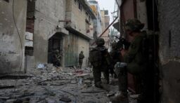 “العربية”: الجيش الإسرائيلي يعلن مقتل جندي في معارك أمس بجنوب قطاع غزة