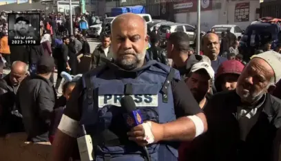 وصول الزميل وائل الدحدوح إلى العاصمة القطرية الدوحة لتلقي العلاج
