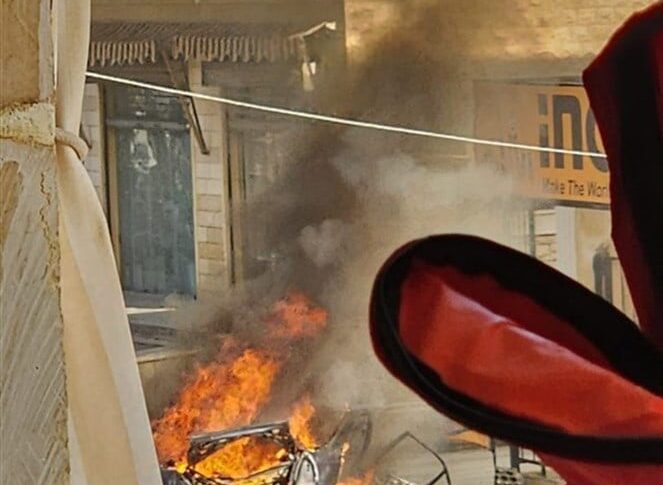 سقوط شهيد نتيجة الغارة الإسرائيلية التي استهدفت سيارة في بلدة المجادل