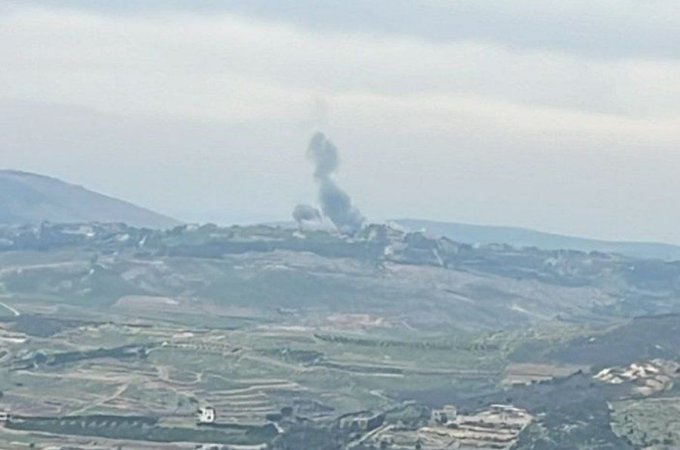 الطيران الحربي المعادي نفذ غارة جوية إستهدفت بلدة حولا وجبل بلاط (المنار)