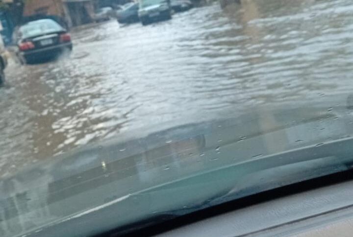 مستنقعات وبرك في شوارع طرابلس… وزحمة سير خانقة