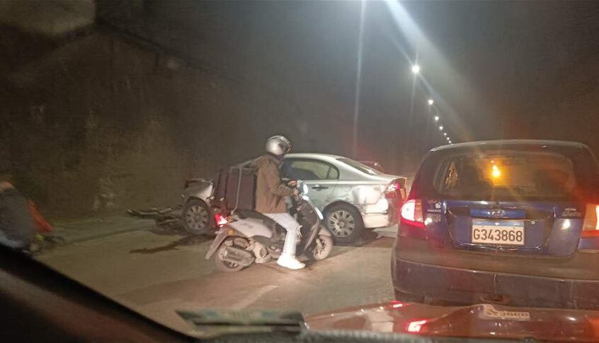 جريح اثر حادث سير داخل نفق المطار